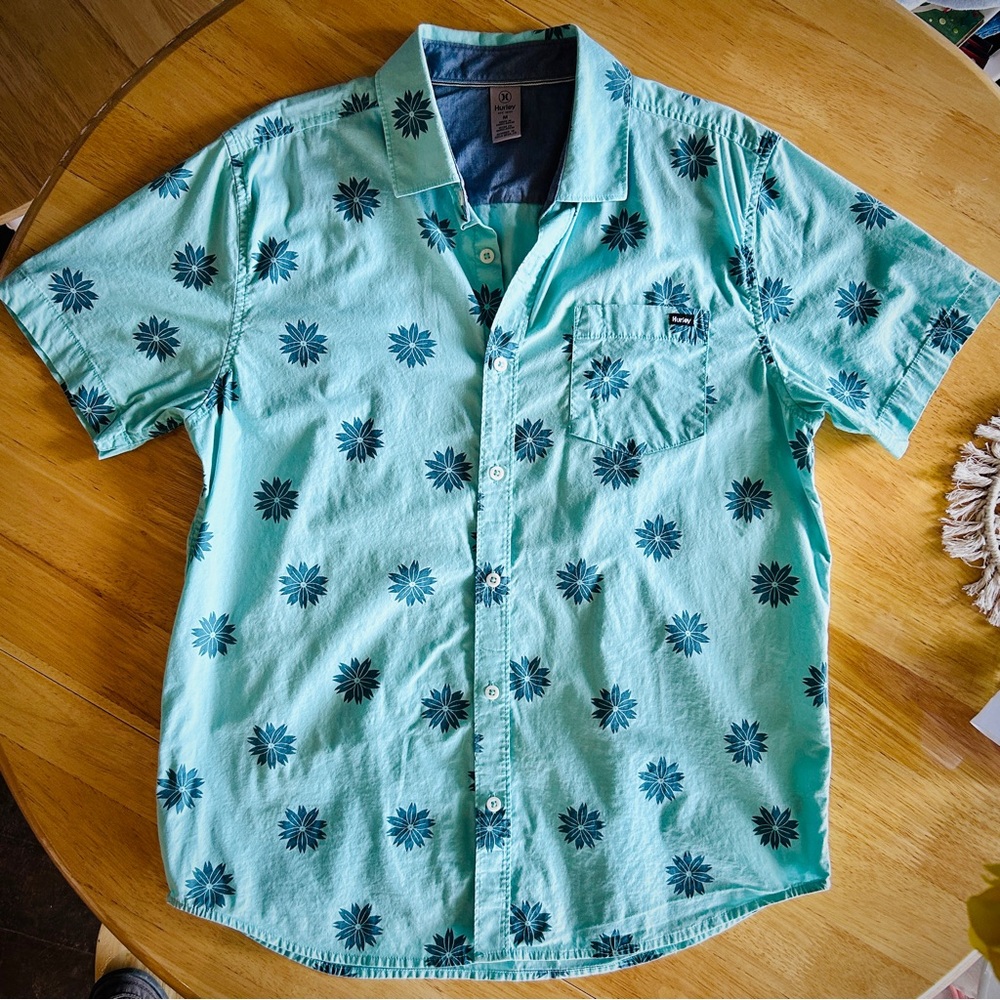 Hurley Men's Light Blue Button Down Shirt